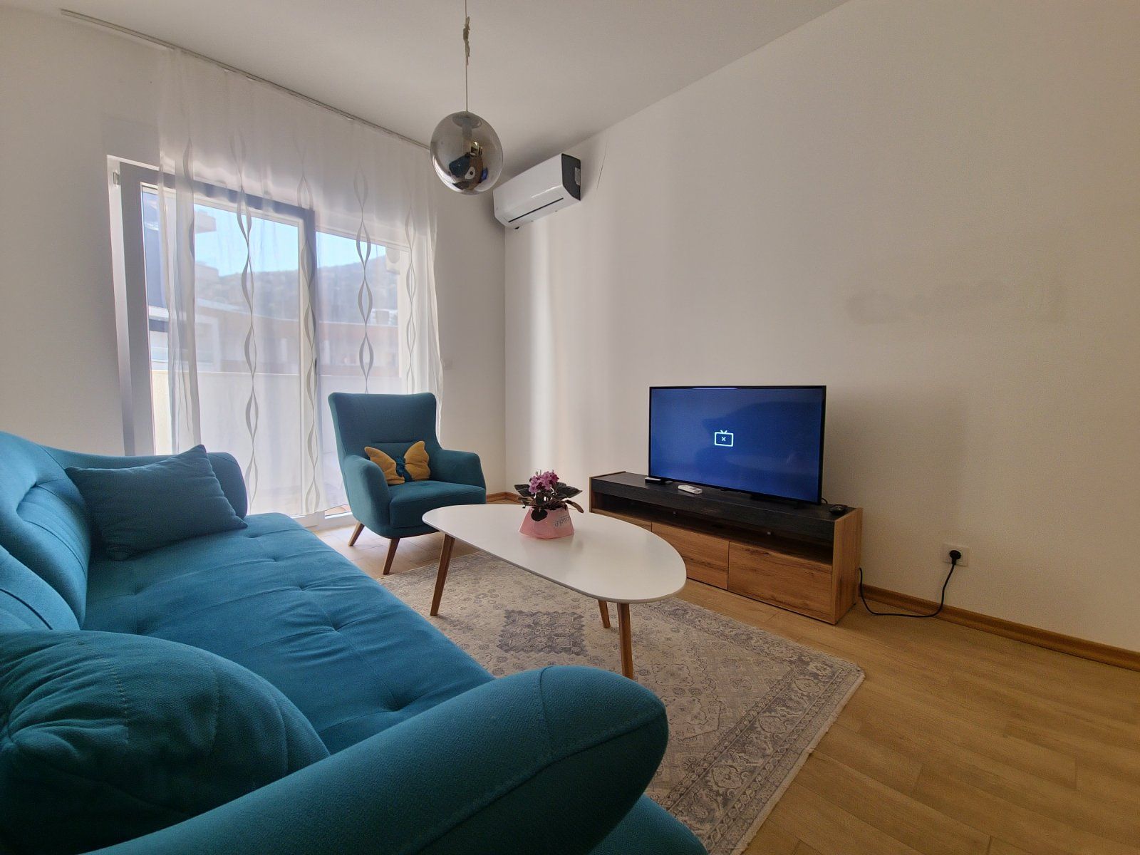 Dvosoban moderno opremljen stan 69m2 plus 30m2 terase -The Old Bakery,Budva (Izdavanje na duzi period) - Amfora Real Estate