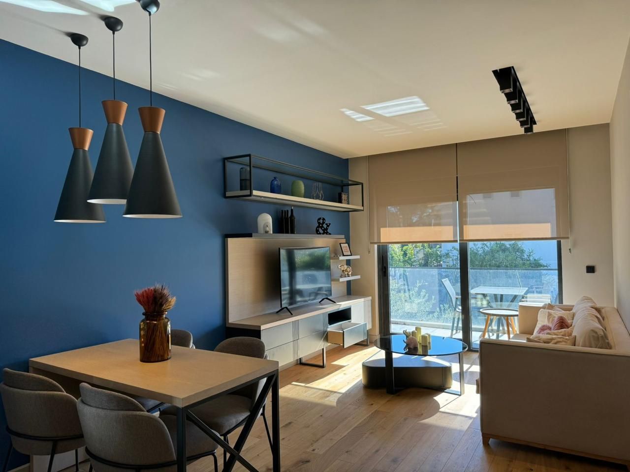 Prelep jednosoban 46m² stan na 50 metara od mora – Seljanovo, Tivat - Amfora Real Estate