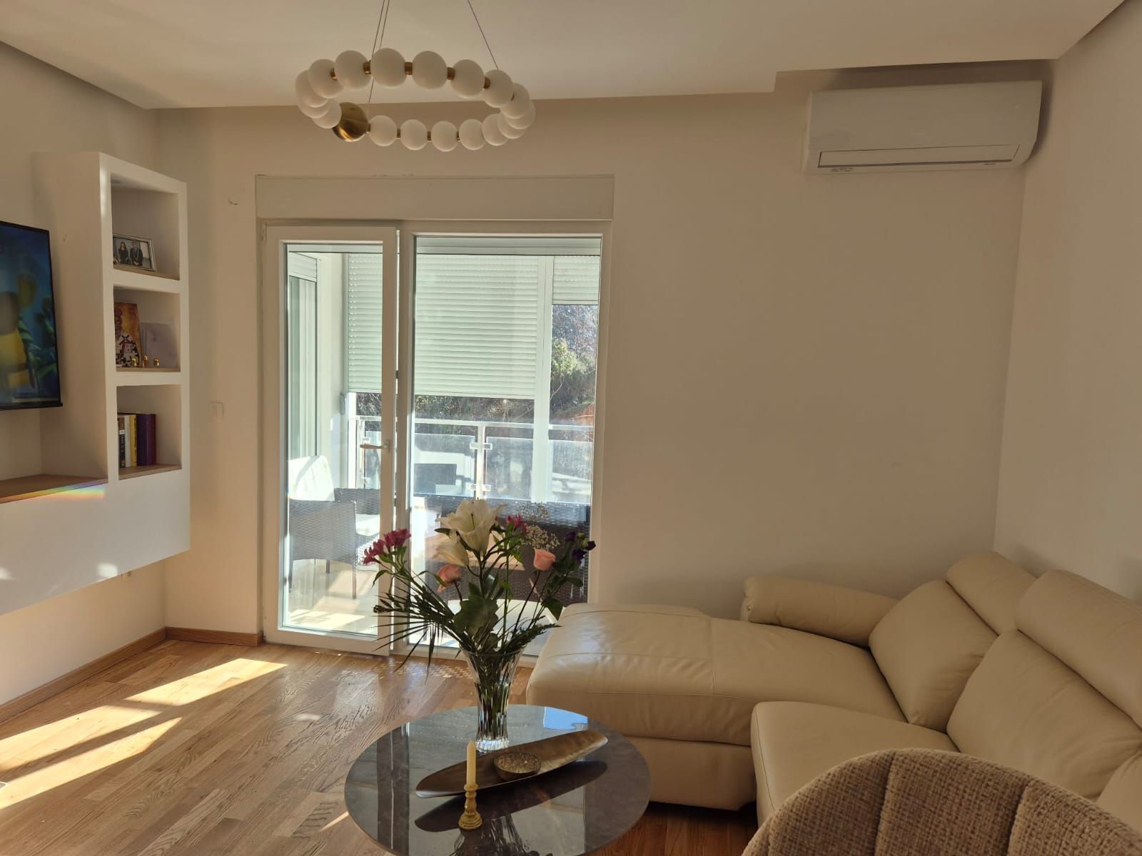 Prodaja nameštenog jednosobnog stana 43m² sa pogledom na more – Bečići, Budva - Amfora Real Estate