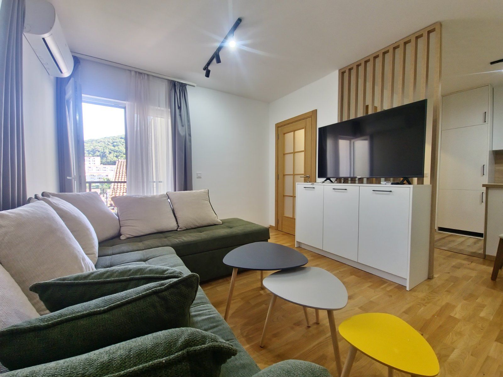 Izdavanje dvosobnog stana 70m² sa velikom terasom – Bijeli Do, Budva (Dugorocni najam) - Amfora Real Estate
