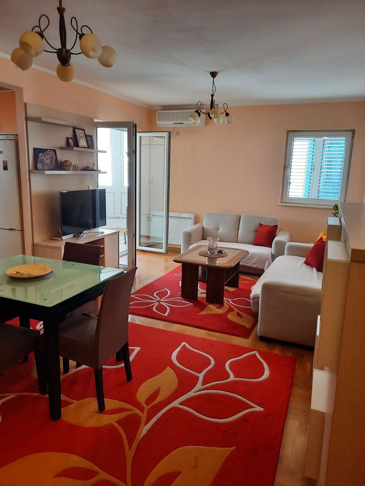 Izdavanje dvosobnog stana 70m² – Budva, Rozino - Amfora Real Estate