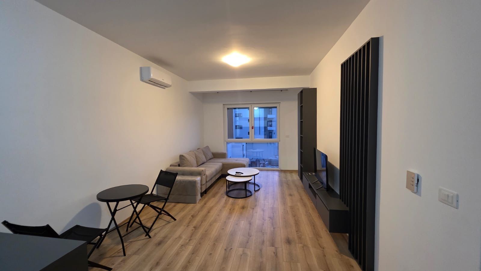 Moderno opremljen stan 47m² sa parking mestom na prestižnoj lokaciji – Ulcinj, Bulevar Teuta - Amfora Real Estate