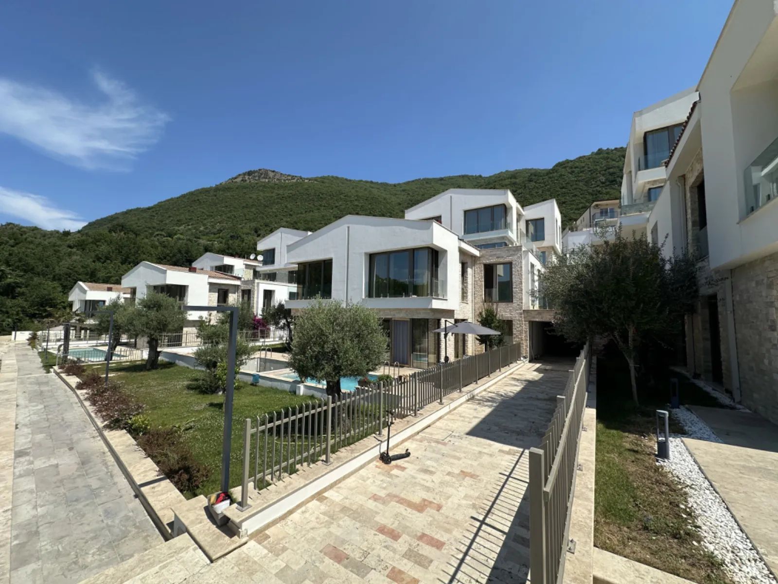 Luksuzna vila sa bazenom i panoramskim pogledom na more – Kumbor, Herceg Novi - Amfora Real Estate
