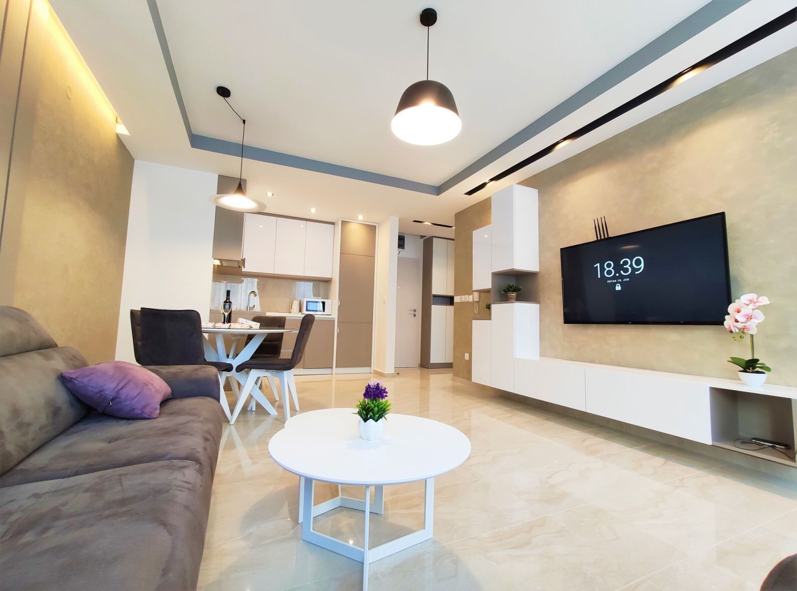 Komforan jednosoban stan 46 m² sa garažnim mestom – Maslina, Budva (dugoročni najam) - Amfora Real Estate