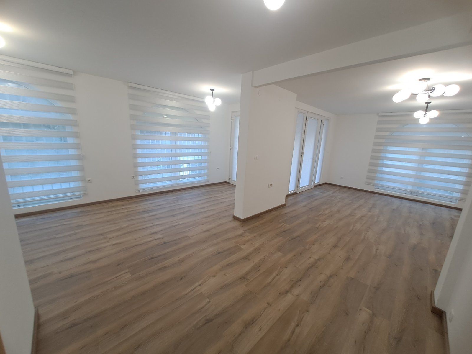 Izdavanje poslovnog prostora 110 m² sa privatnim parkingom – Zabjelo, Podgorica - Amfora Real Estate