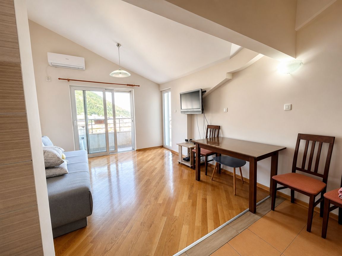 Prostran dvosoban stan 77 m² sa pogledom na more i planine – Babilonija, Budva - Amfora Real Estate