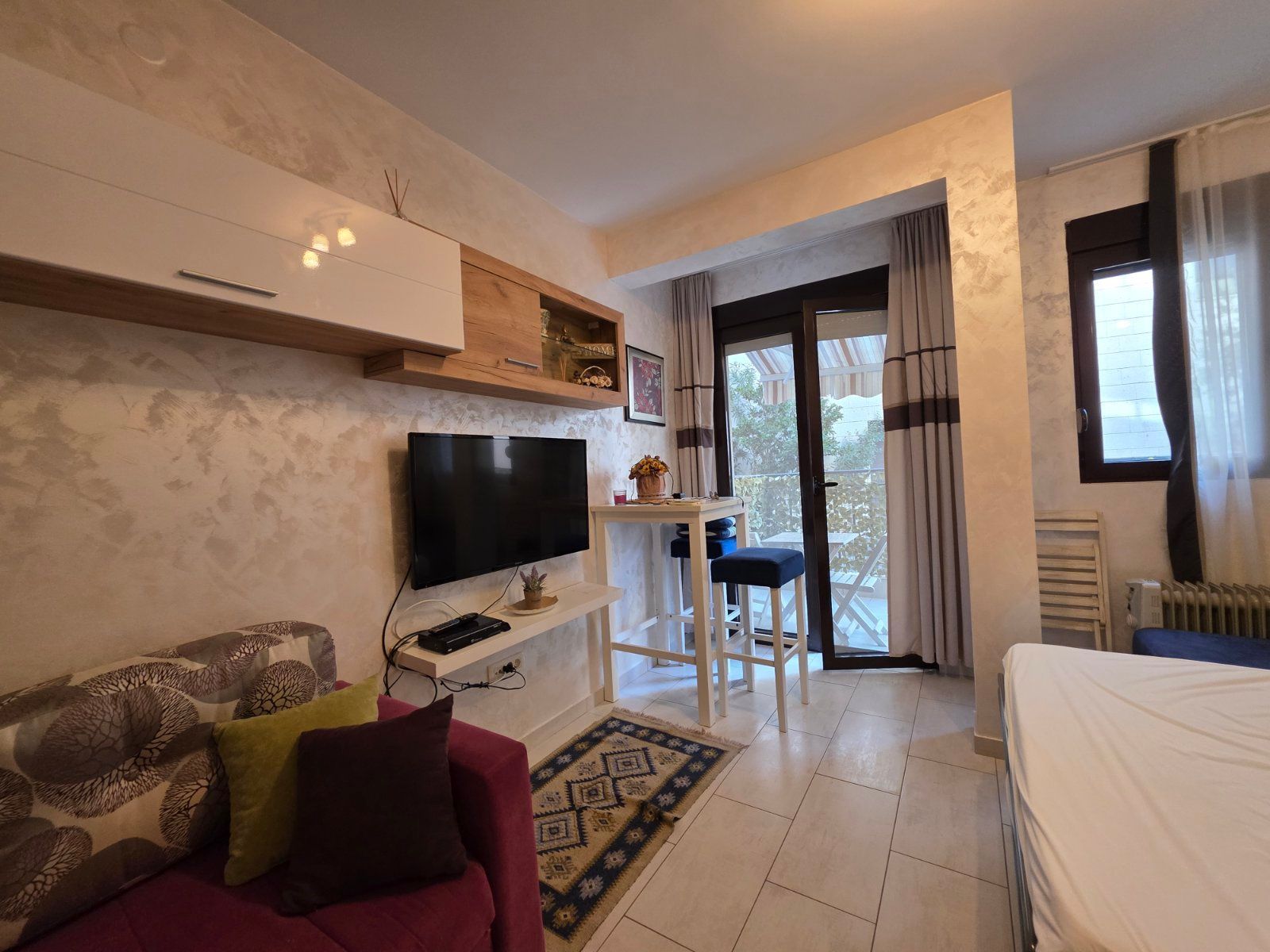 Prodaja lepo opremljenog studio apartmana 31 m² na odličnoj lokaciji – Bečići - Amfora Real Estate