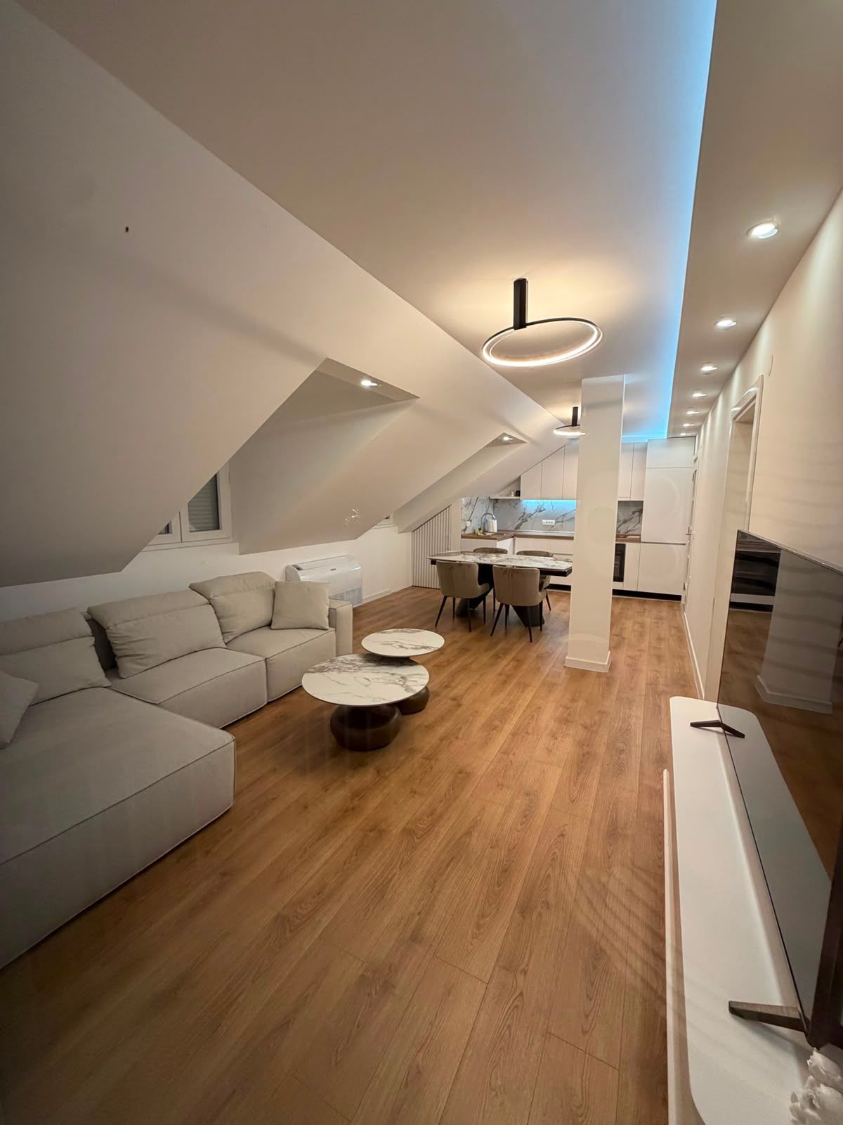 Novi trosoban stan 106 m² – Cetinje (dugoročni najam) - Amfora Real Estate