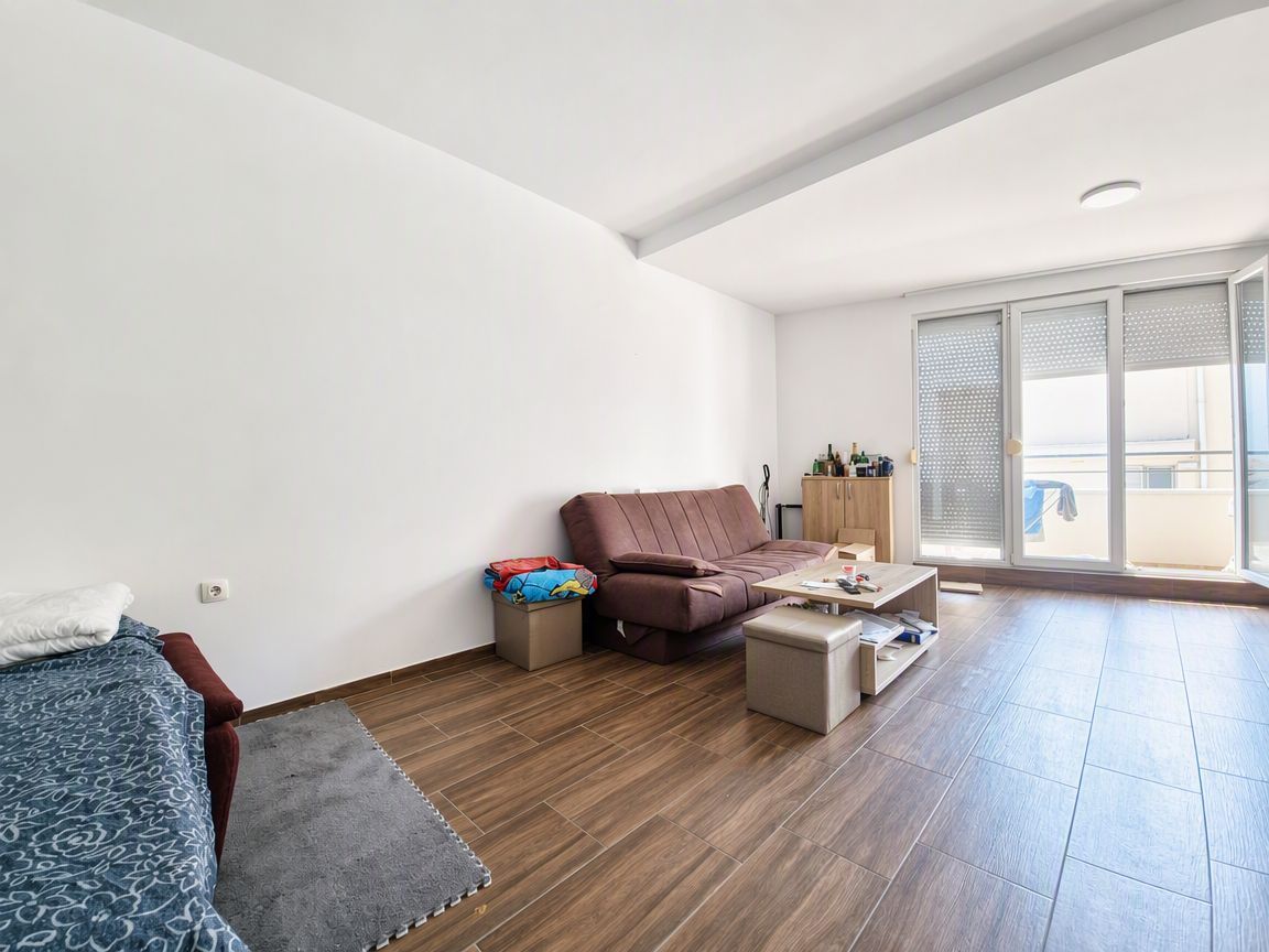 Studio apartman u Becicima (Izdavanje na duzi period) - Amfora Real Estate