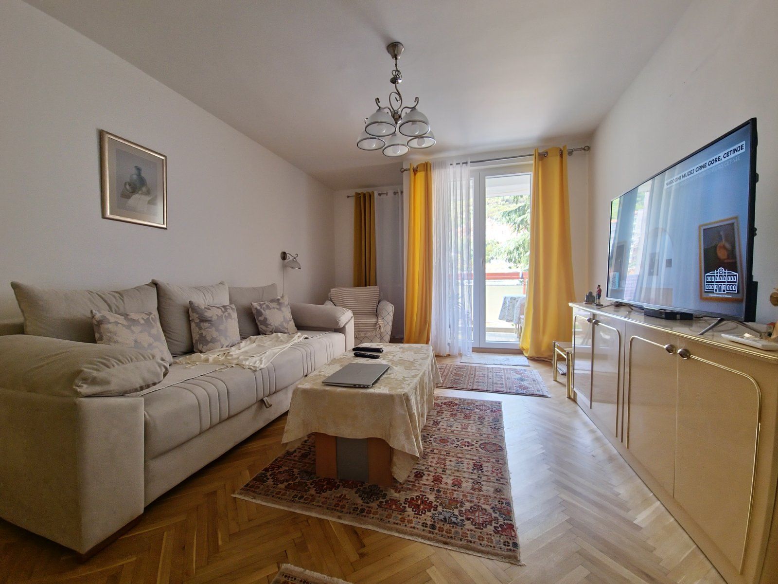 Moderno opremljen jednosoban stan – Dubovica, Budva (izdavanje na duži period) - Amfora Real Estate