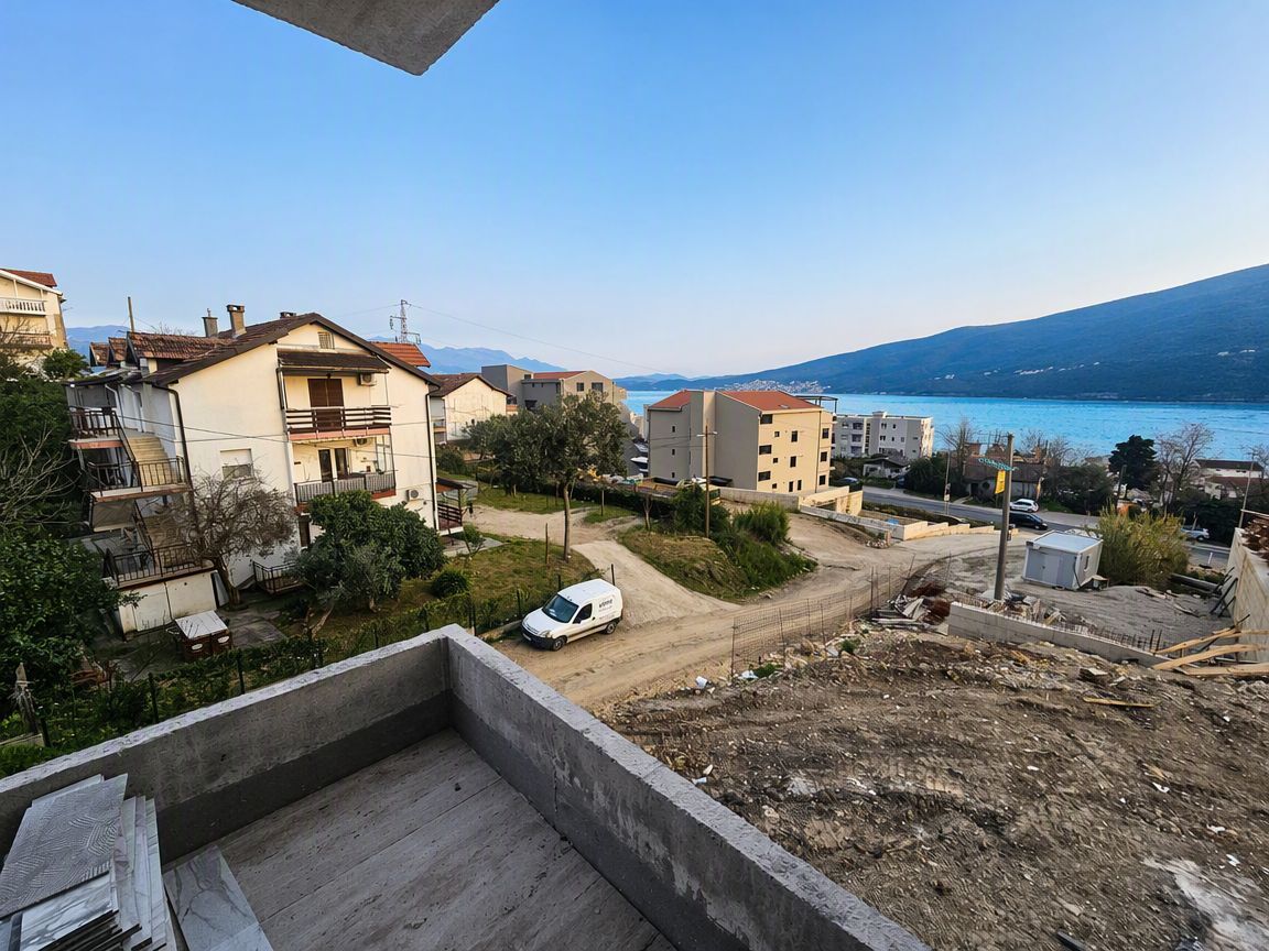 Prodaja dvosobnog stana sa panoramskim pogledom na more – Đenovići ,Herceg Novi - Amfora Real Estate