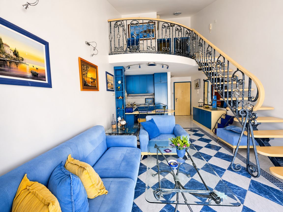 Trosoban dupleks stan 81 m² sa panoramskim pogledom na more i parking mestom– Gospoština, Budva - Amfora Real Estate