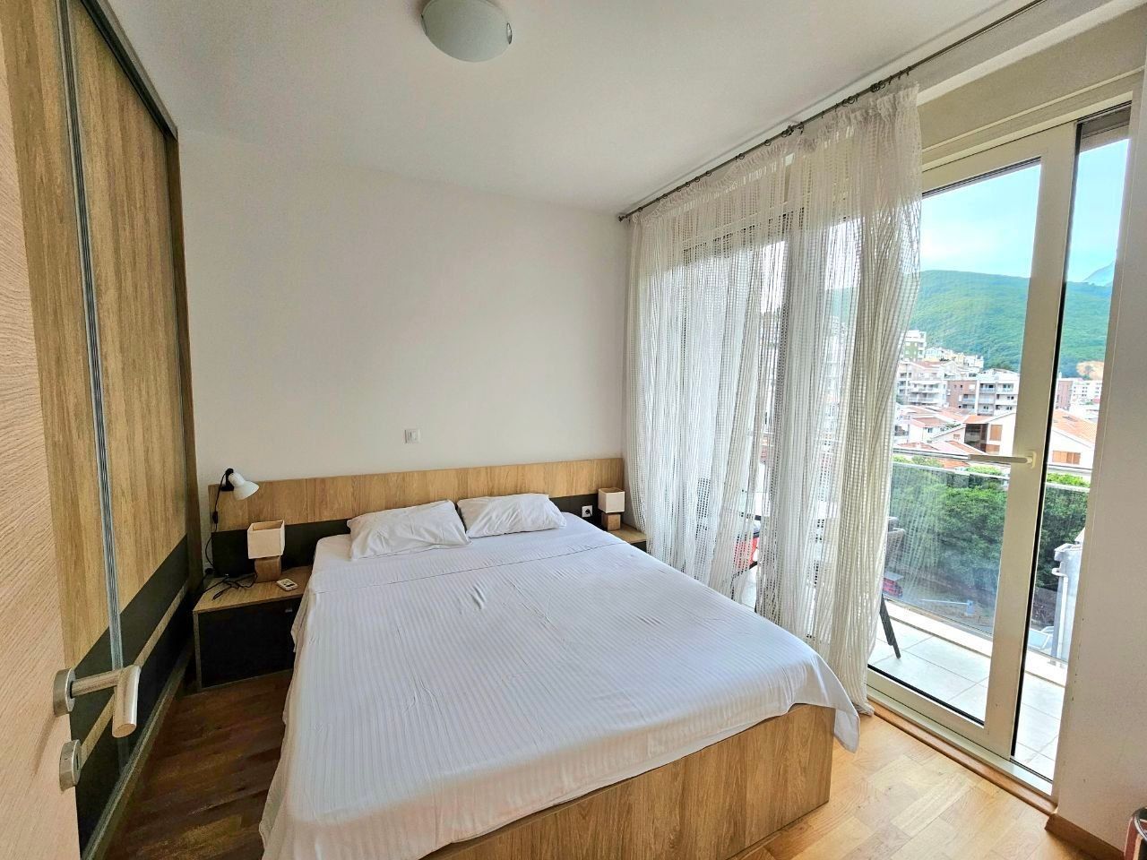 Moderan jednosoban stan 35 m² – Centar Budve - Amfora Real Estate