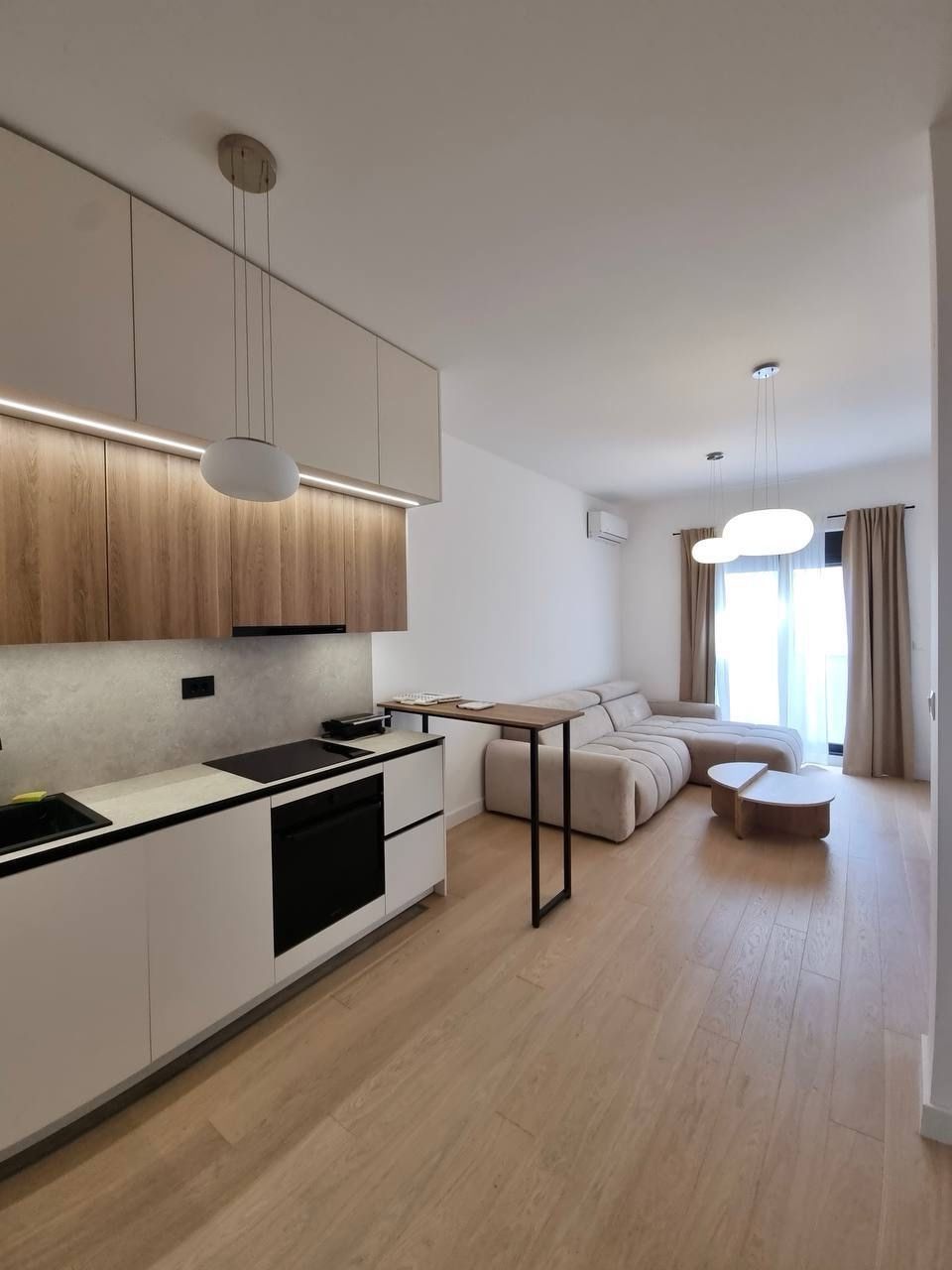 Prodaja dvosobnog stana 65 m² sa garažom – 250 m od mora, Bečići | Twin Towers - Amfora Real Estate