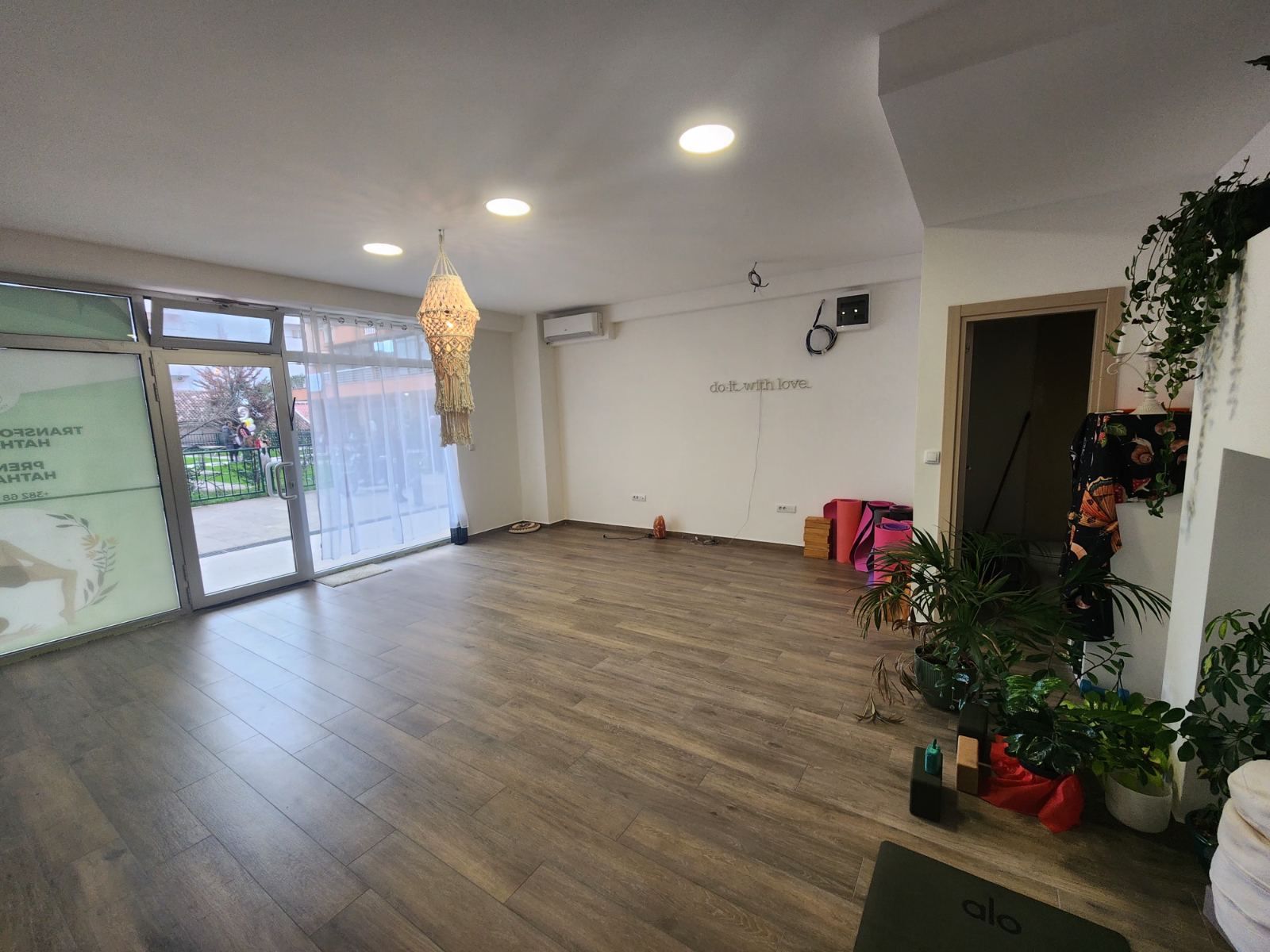 Prodaja poslovnog prostora 39 m² na atraktivnoj lokaciji – Rozino, Budva - Amfora Real Estate