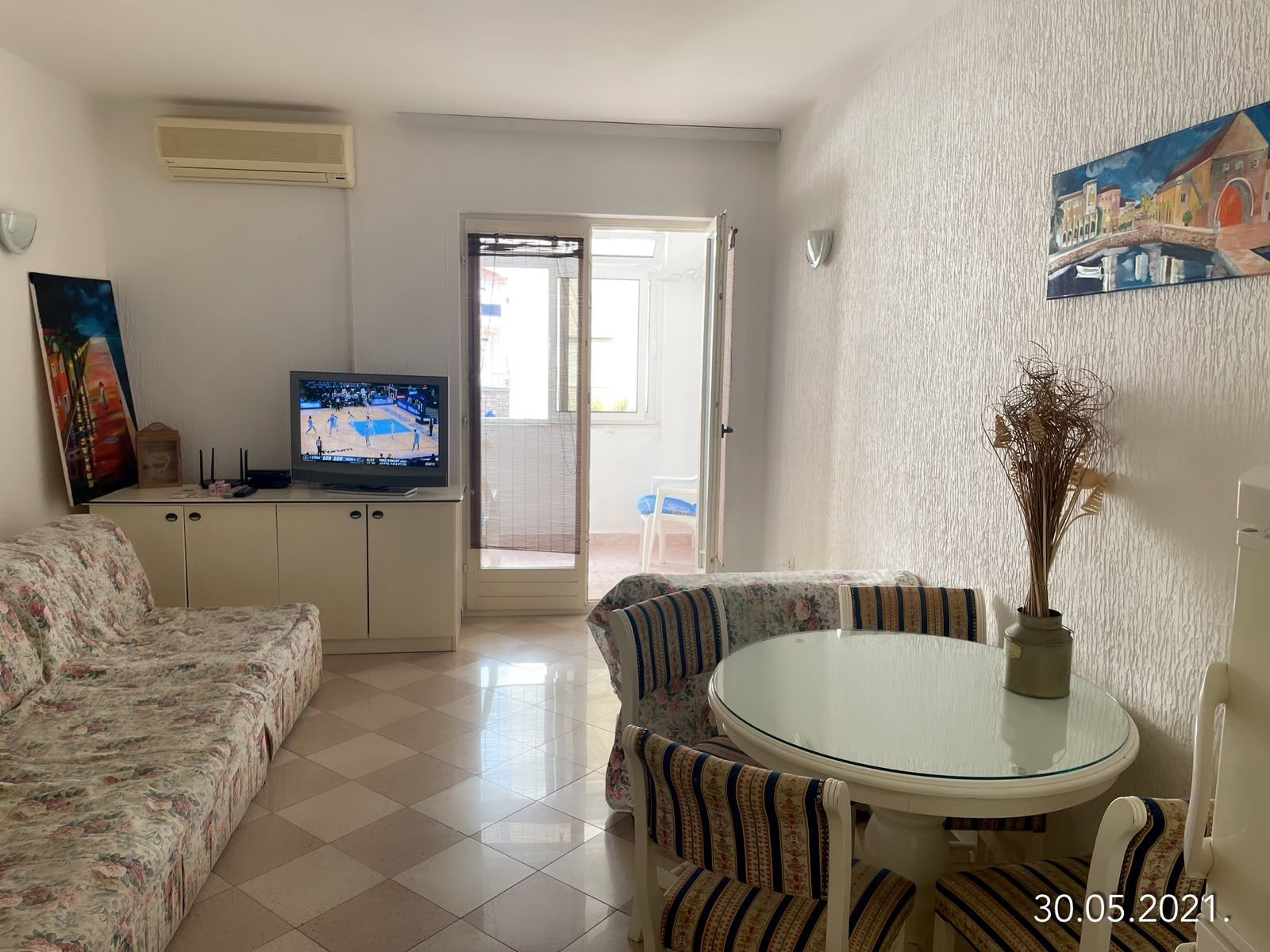 Izdavanje opremljene garsonjere 29 m² – Bečići | 200 m od plaže, dugoročni najam - Amfora Real Estate
