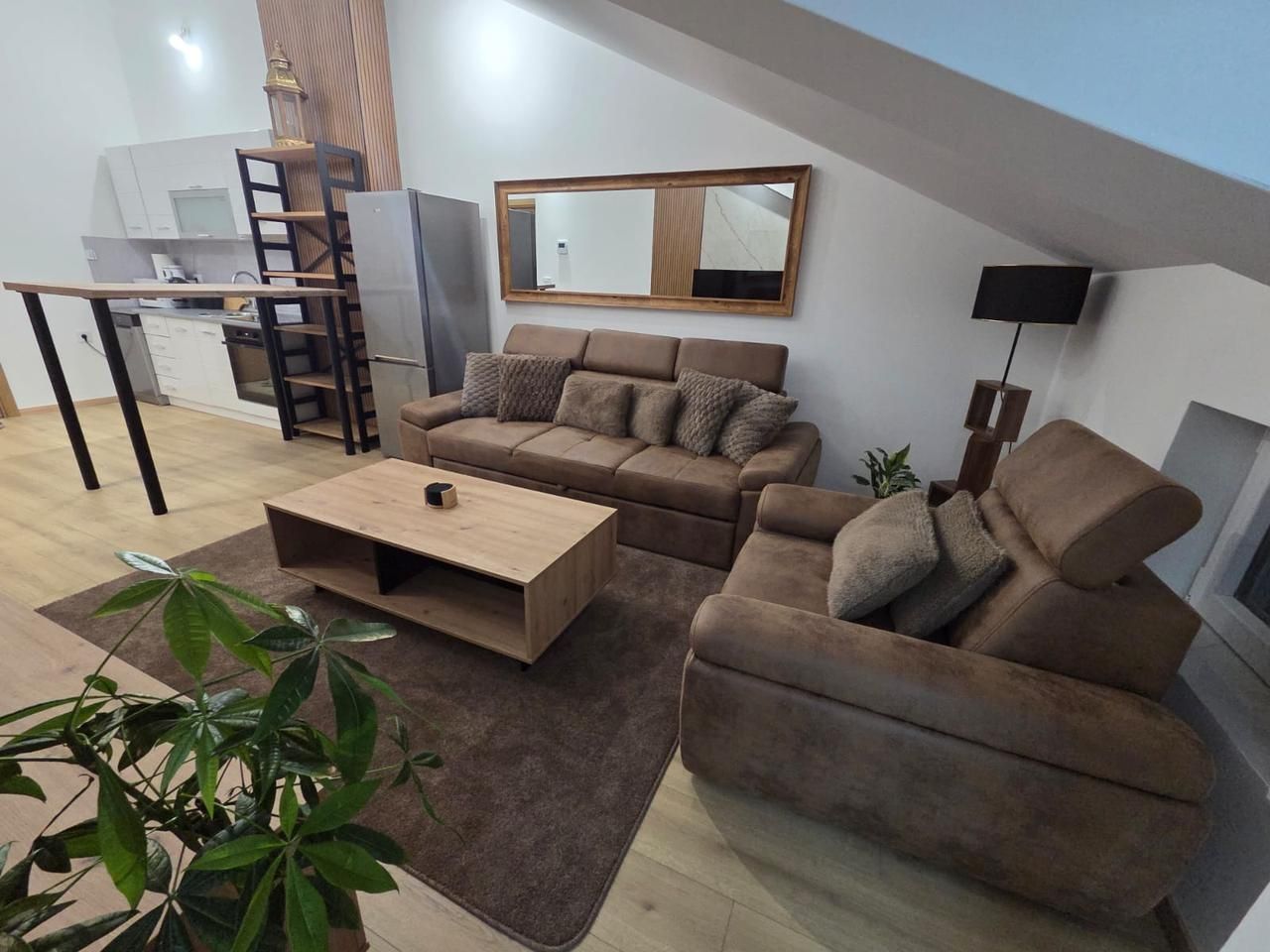 Izdavanje luksuznog dvosobnog penthouse stana 70 m²  sa velikom terasom – The Old Bakery, Budva  (izdavanje na duzi period) - Amfora Real Estate