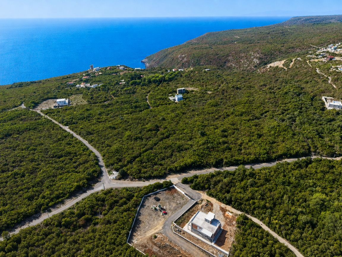 Neurbanizovano zemljiste sa pogledom na more 4500m² – Zagora, Kotor - Amfora Real Estate