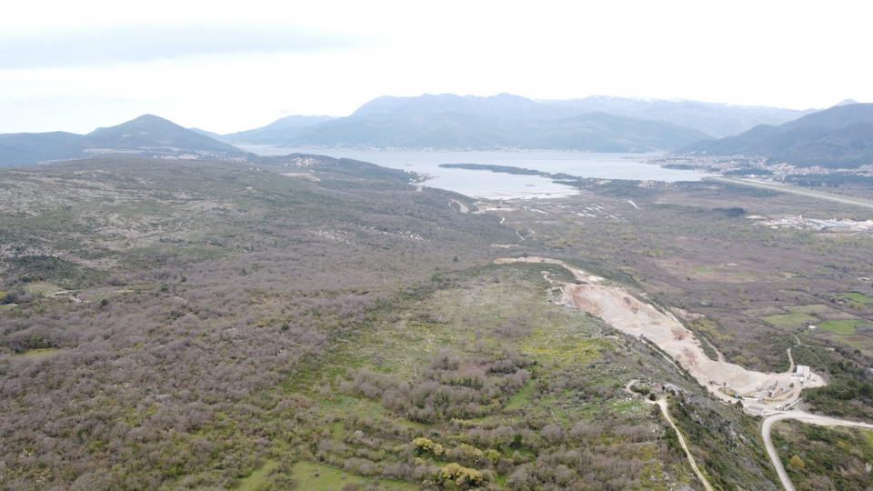 PLACEVI NA PRODAJU, GRBALJ - Amfora Real Estate