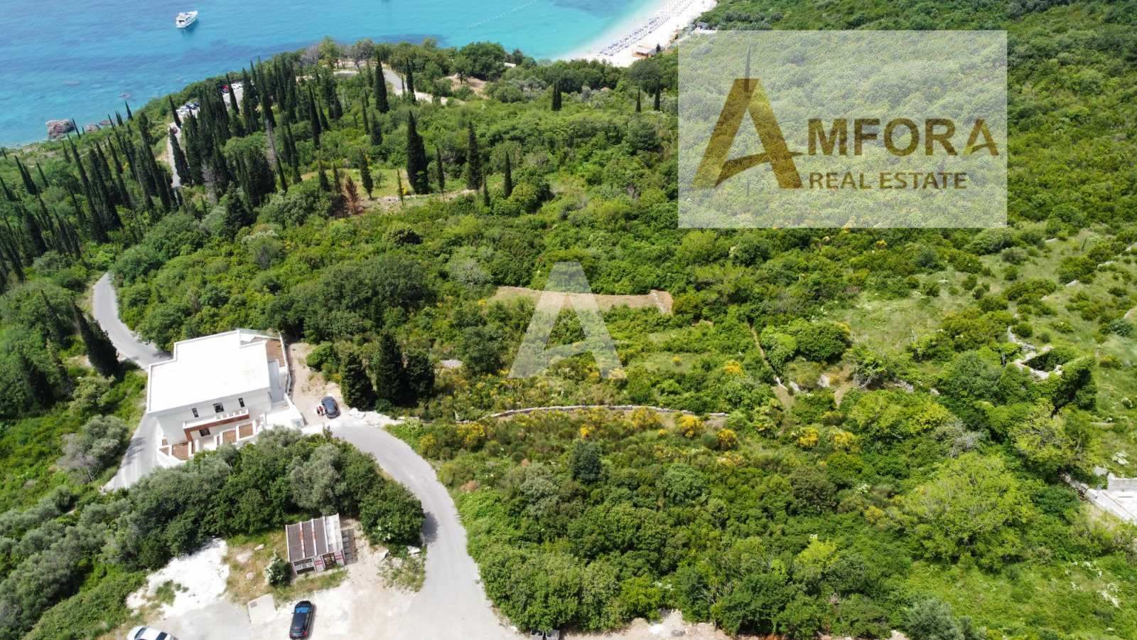 amforaproperty.com/Plac za gradnju vile sa bazenom ,  na fantastičnoj lokaciji , Drobni Pijesak, Budva.