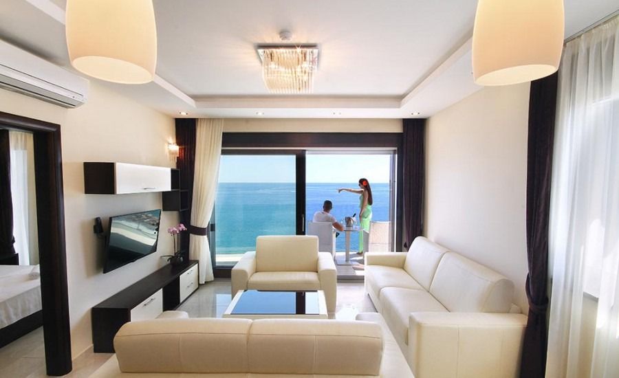 Ekskluzivna ponuda! Luksuzni apartmani sa nevjerovatnim pogledom na more na atraktivnoj lokaciji! - Amfora Real Estate