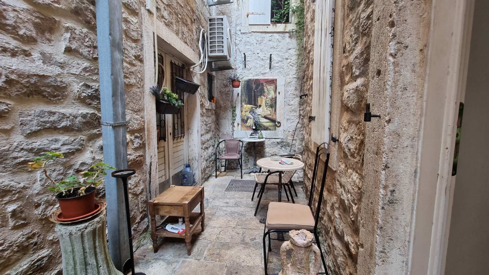 Poslovni prostor 41m2, Stari Grad Budva - Amfora Real Estate