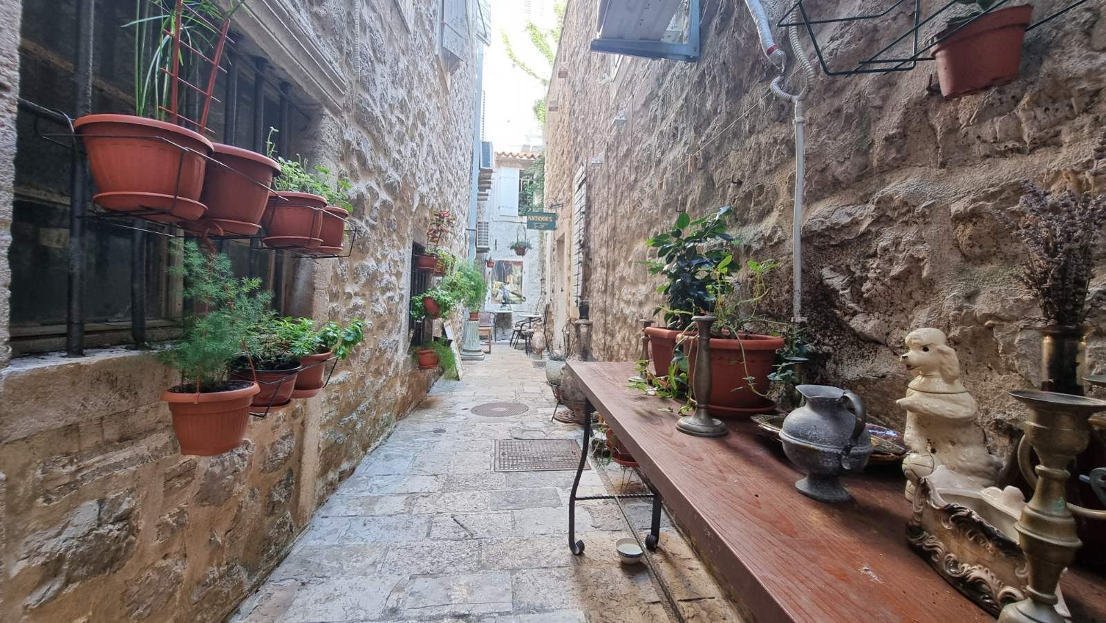 Poslovni prostor 41m2, Stari Grad Budva - Amfora Real Estate