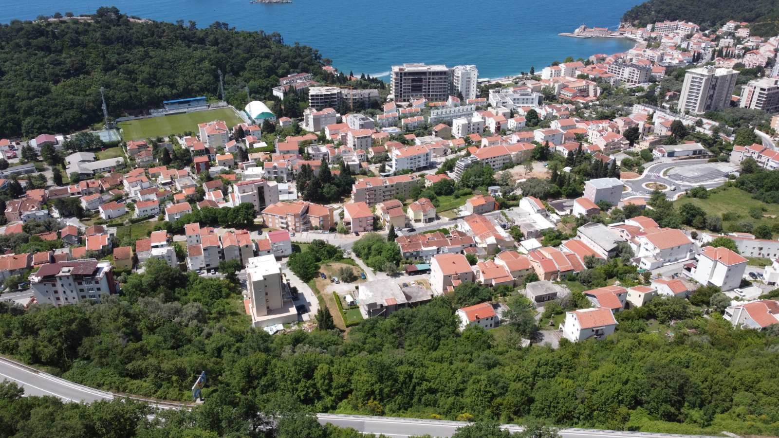 Sniženo! Ekstra ponuda Urbanizovan plac u Petrovcu , pogled na more MOGUĆNOST ZAJEDNIČKE IZGRADNJE ! - Amfora Real Estate