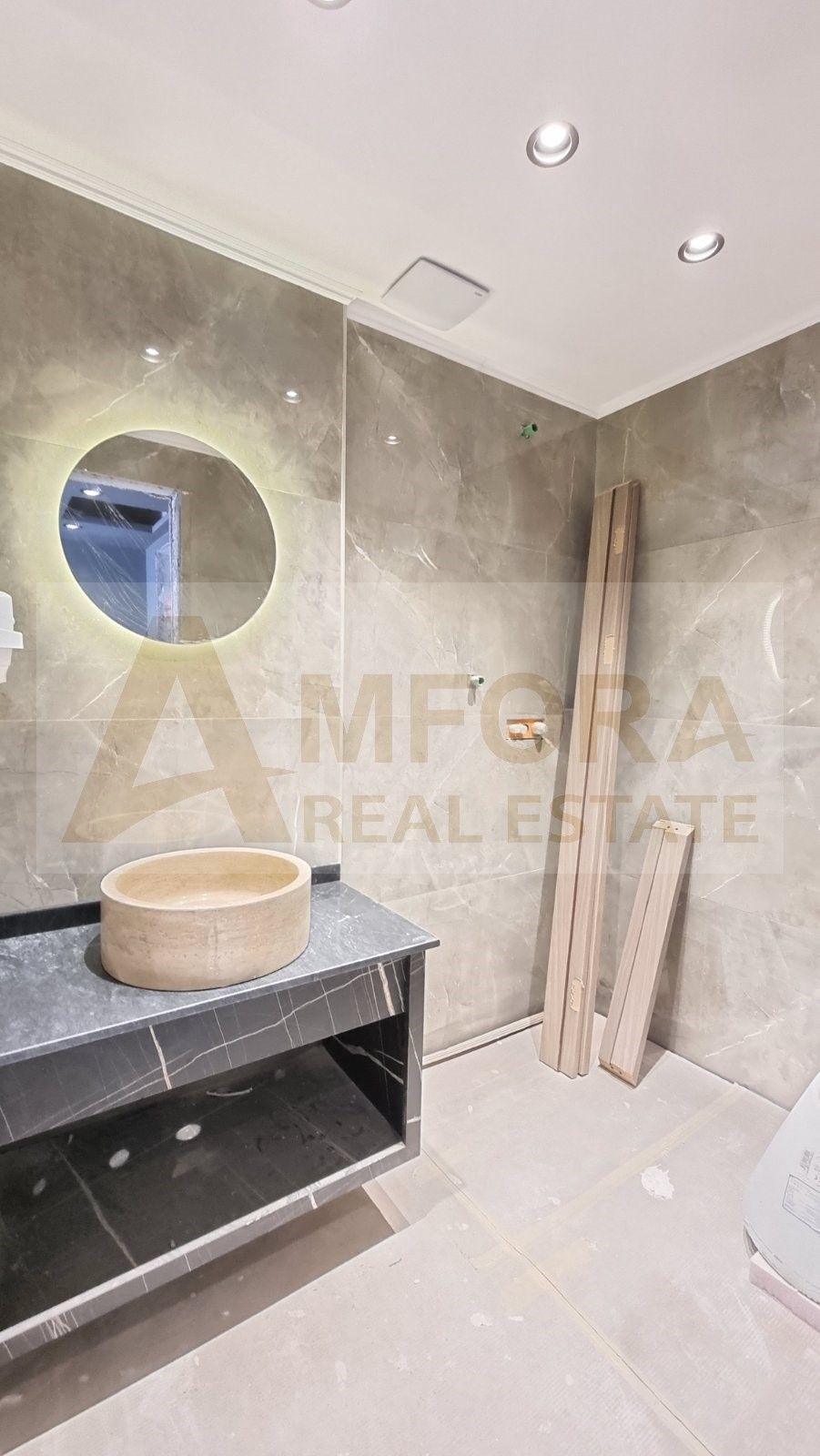 Ekskluzivna ponuda: Novi luksuzni hotel sa 25 soba, bazenom i pogledom na more u srcu Budve - Amfora Real Estate