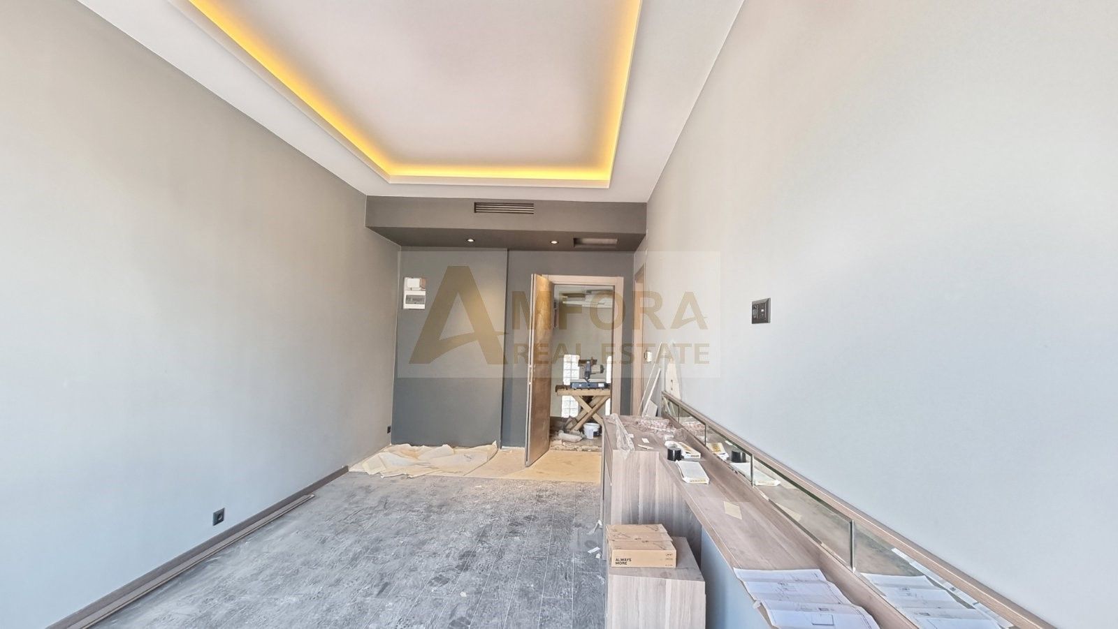 Ekskluzivna ponuda: Novi luksuzni hotel sa 25 soba, bazenom i pogledom na more u srcu Budve - Amfora Real Estate