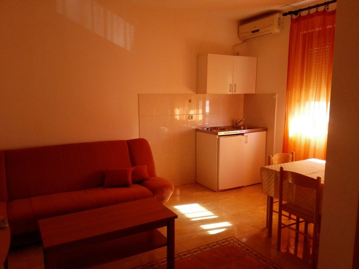 amforaproperty.com/Prodaje se apart-hotel – Šušanj, Bar.