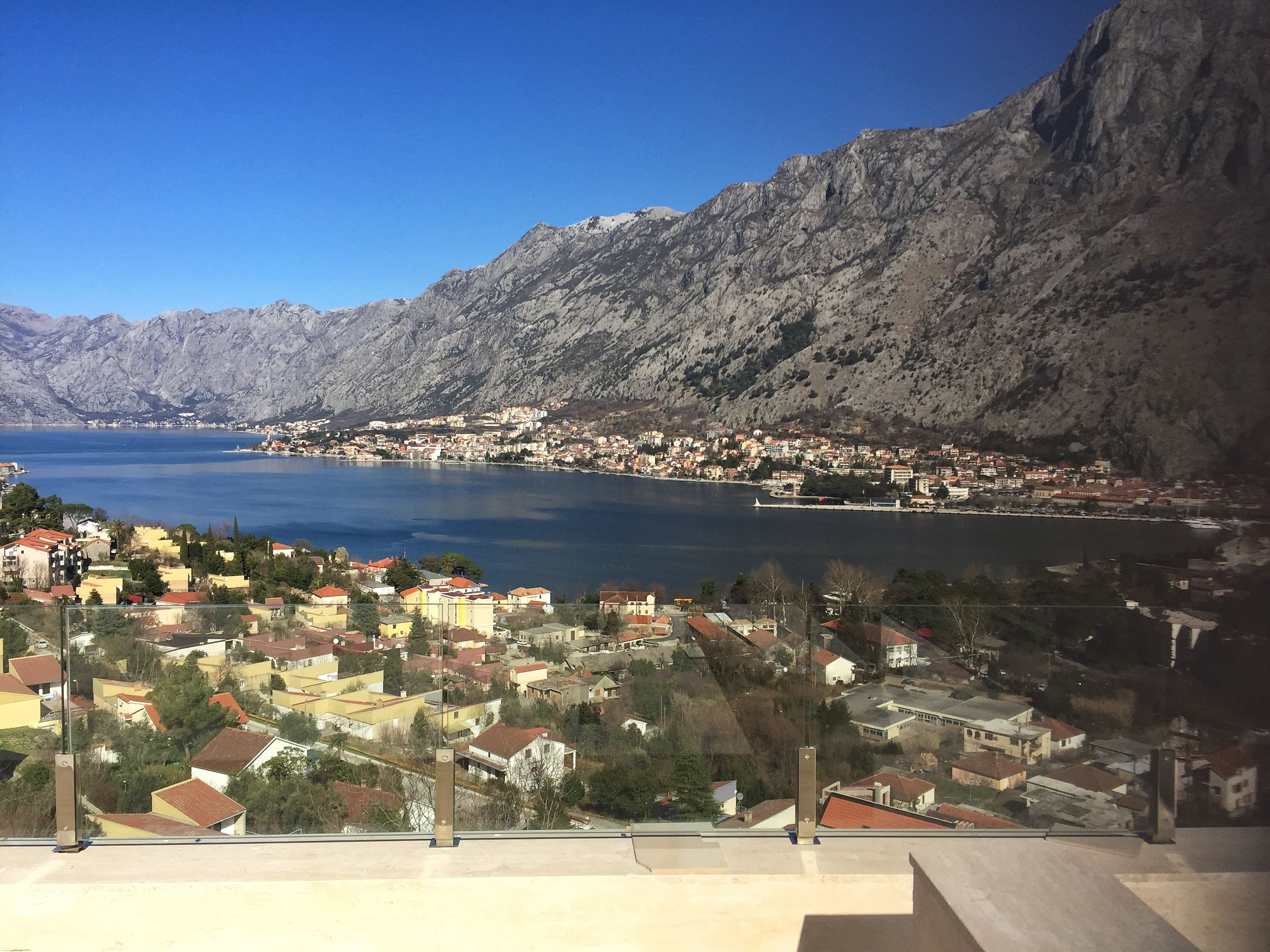 amforaproperty.com/The House- Kotor