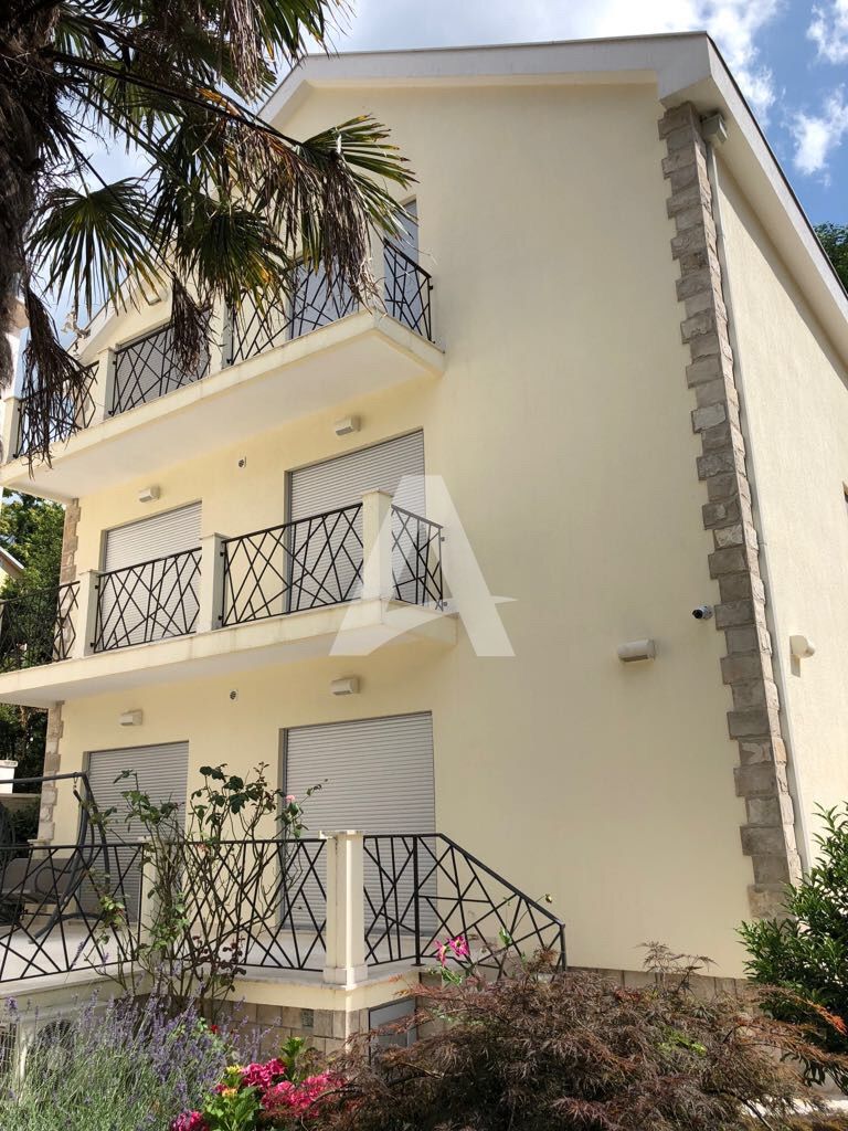 amforaproperty.com/Vila na obali mora, Stoliv