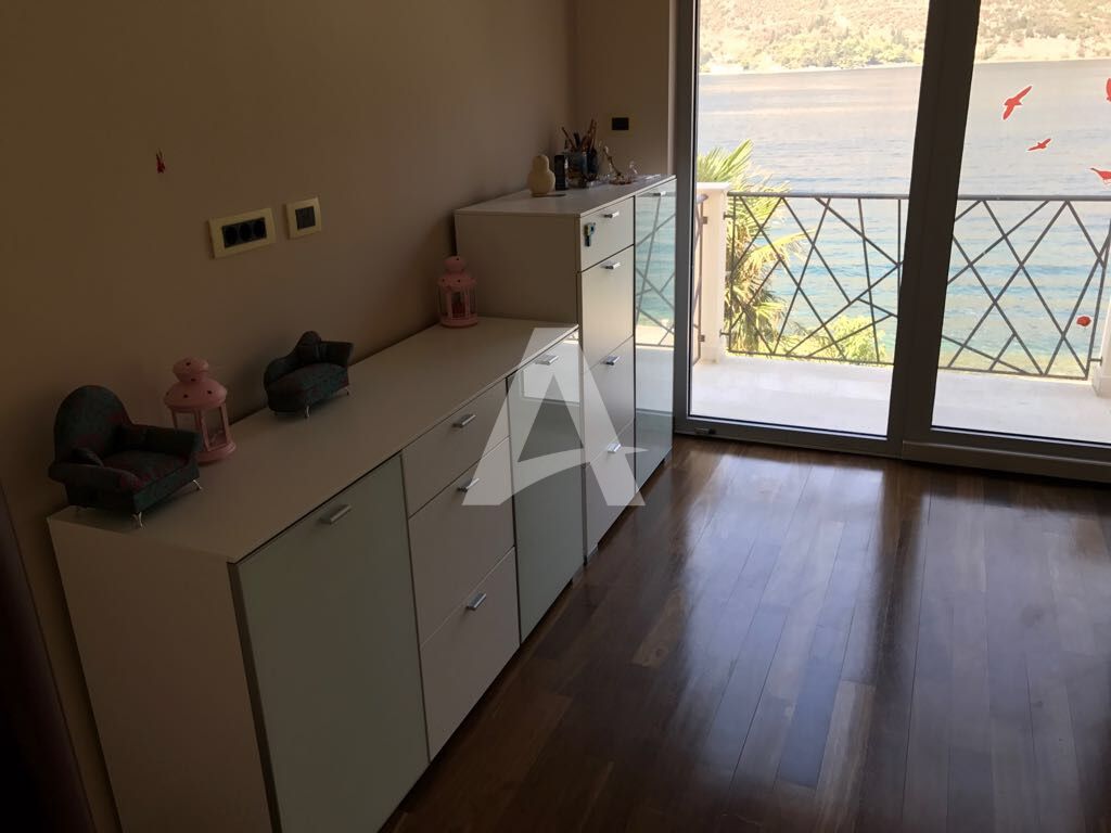 amforaproperty.com/Vila na obali mora, Stoliv