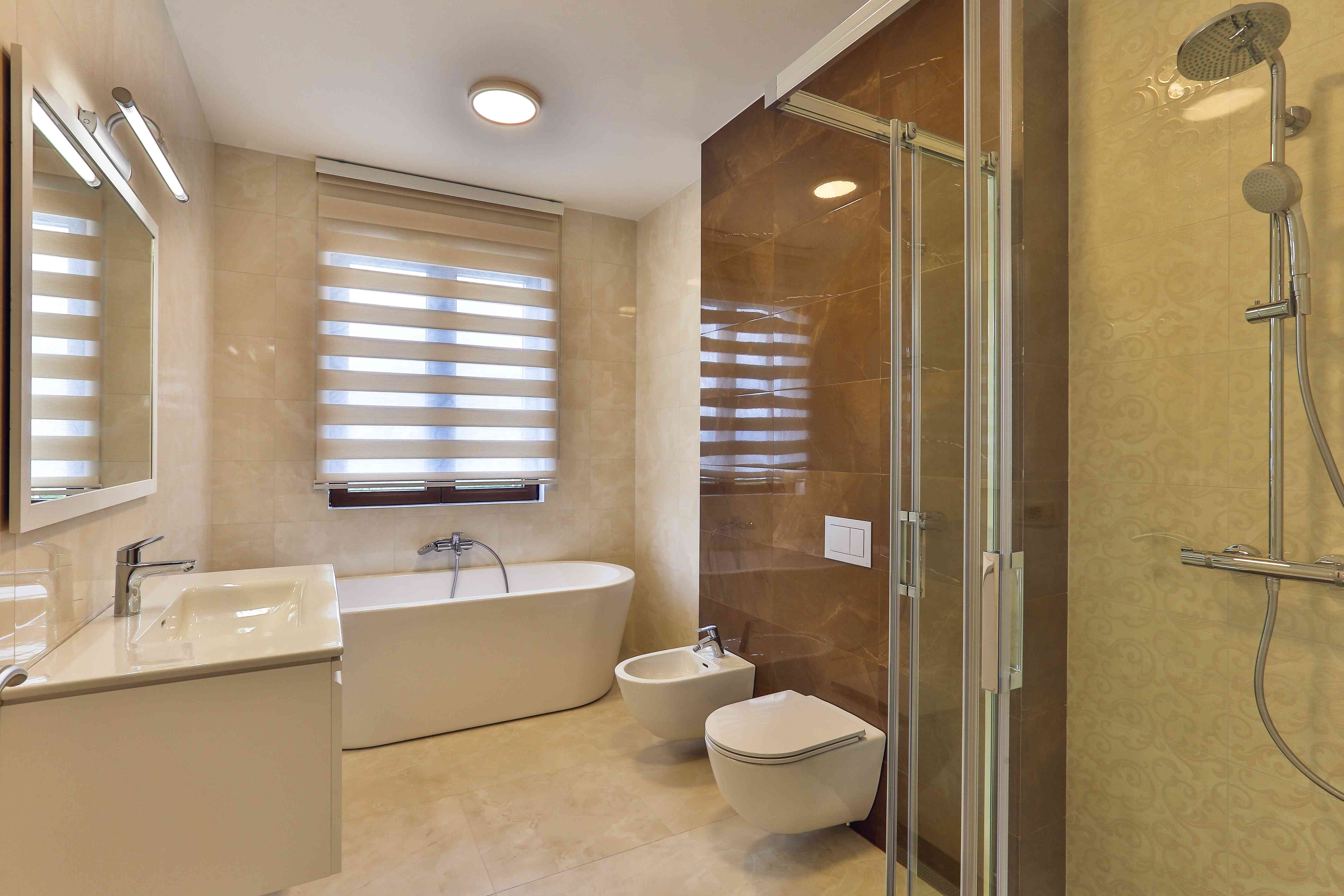 amforaproperty.com/EKSKLUZIVNA PRODAJA VILA TIVAT