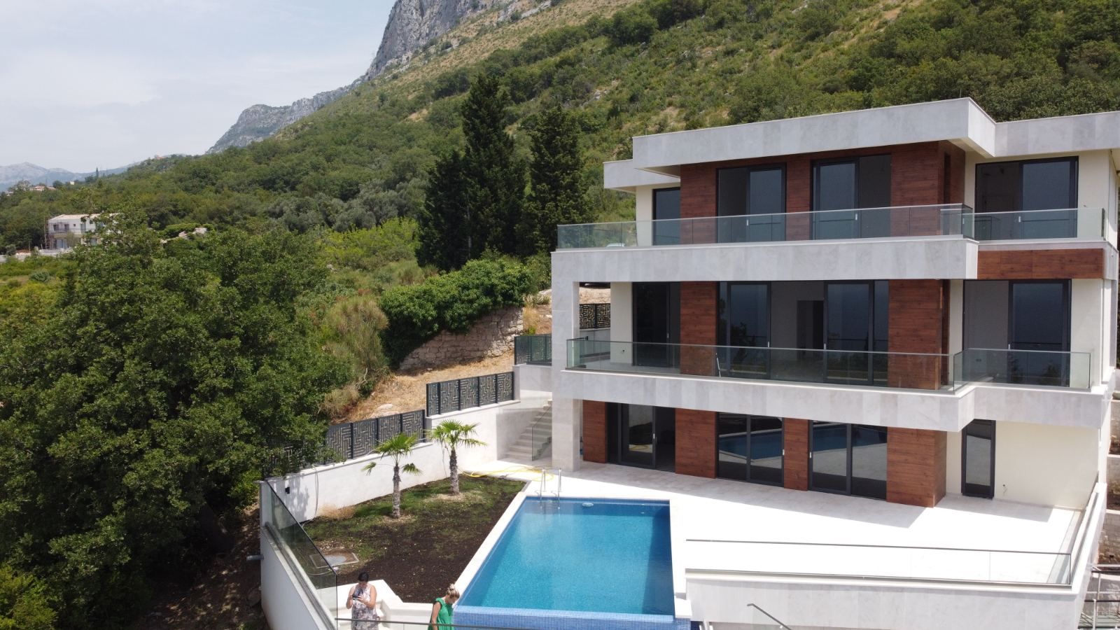 DROBNI PIJESAK,NOVA LUKSUZNA VILA SA BAZENOM I POGLEDOM NA MORE - Amfora Real Estate