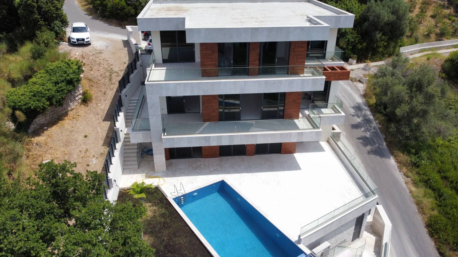 DROBNI PIJESAK,NOVA LUKSUZNA VILA SA BAZENOM I POGLEDOM NA MORE - Amfora Real Estate