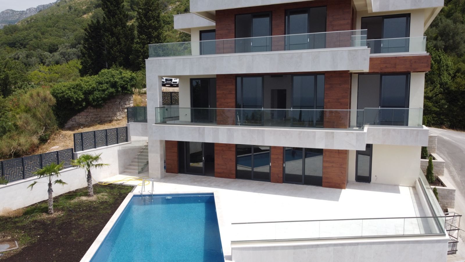 DROBNI PIJESAK,NOVA LUKSUZNA VILA SA BAZENOM I POGLEDOM NA MORE - Amfora Real Estate