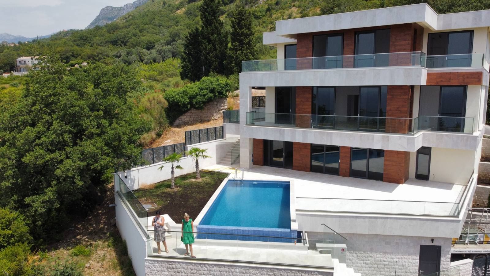 DROBNI PIJESAK,NOVA LUKSUZNA VILA SA BAZENOM I POGLEDOM NA MORE - Amfora Real Estate