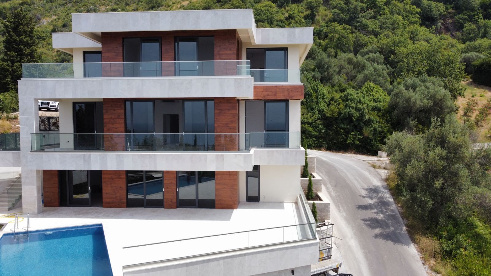 DROBNI PIJESAK,NOVA LUKSUZNA VILA SA BAZENOM I POGLEDOM NA MORE - Amfora Real Estate