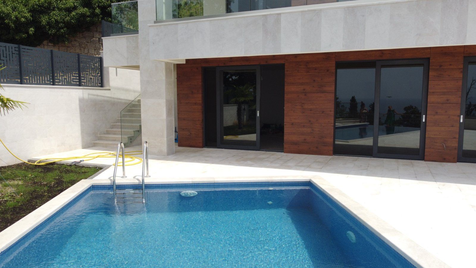 DROBNI PIJESAK,NOVA LUKSUZNA VILA SA BAZENOM I POGLEDOM NA MORE - Amfora Real Estate