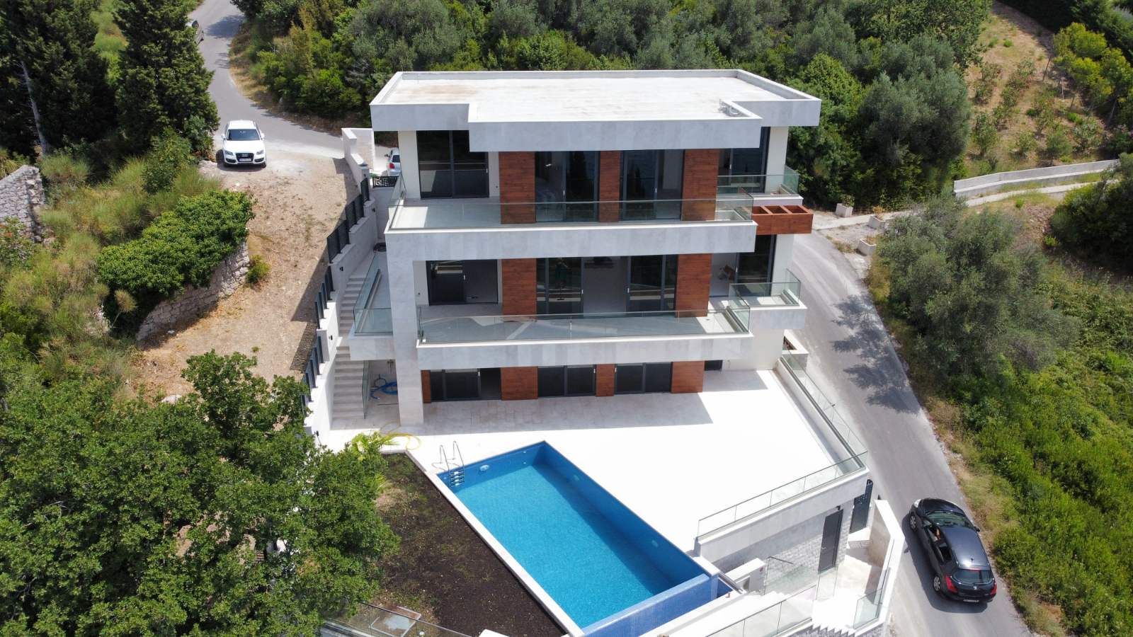 DROBNI PIJESAK,NOVA LUKSUZNA VILA SA BAZENOM I POGLEDOM NA MORE - Amfora Real Estate