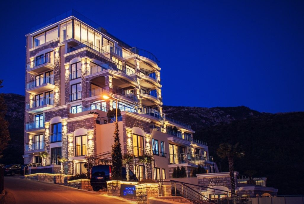 Ekstra luksuzan penthouse sa panoramskim pogledom na more,Bečici - Amfora Real Estate