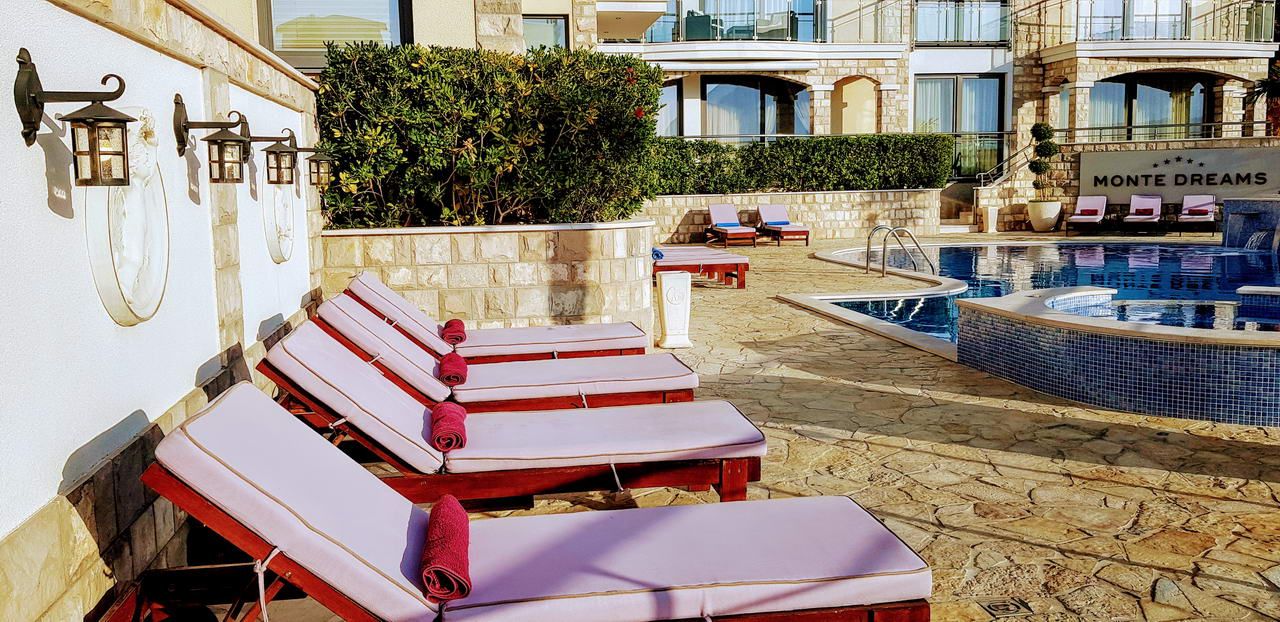 Ekstra luksuzan penthouse sa panoramskim pogledom na more,Bečici - Amfora Real Estate