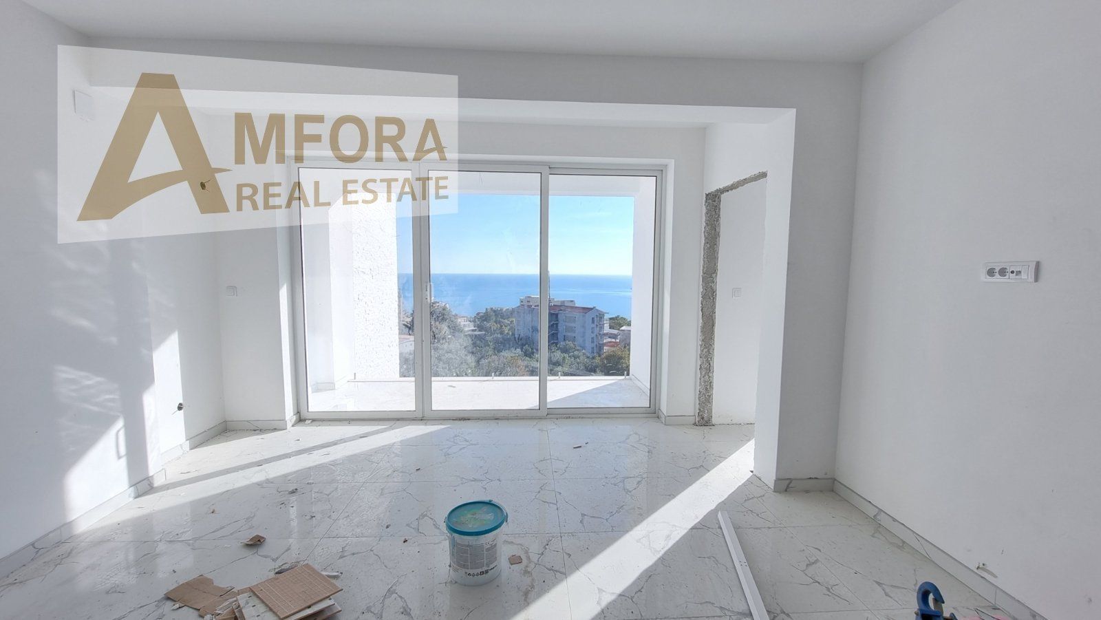 Novi hotelski objekat na prodaju!  Bečići-Budva - Amfora Real Estate