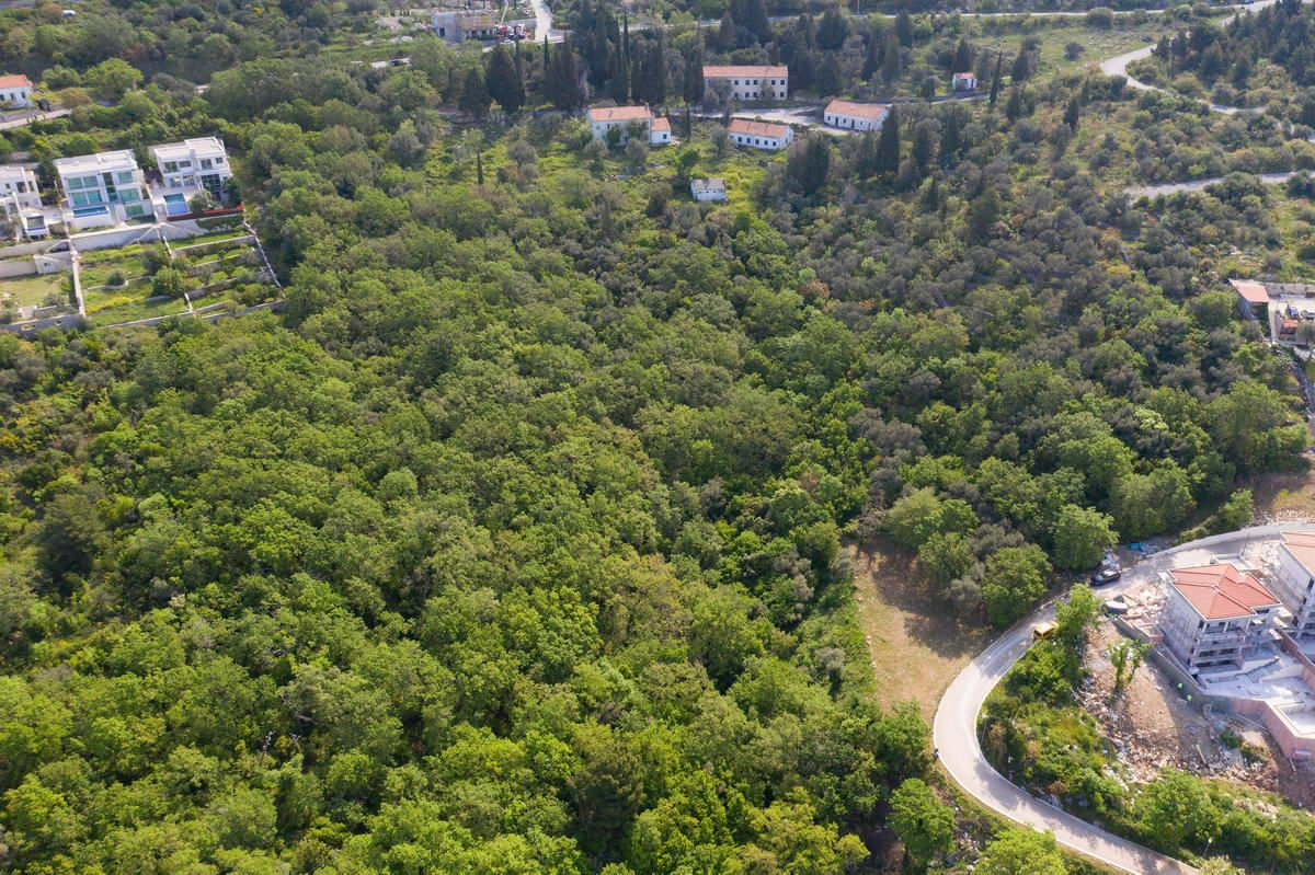 Urbanizovan plac 2100m2 sa pogledom na more za izgradnju turističkog naselja,Skoci Djevojka- Rezevici - Amfora Real Estate