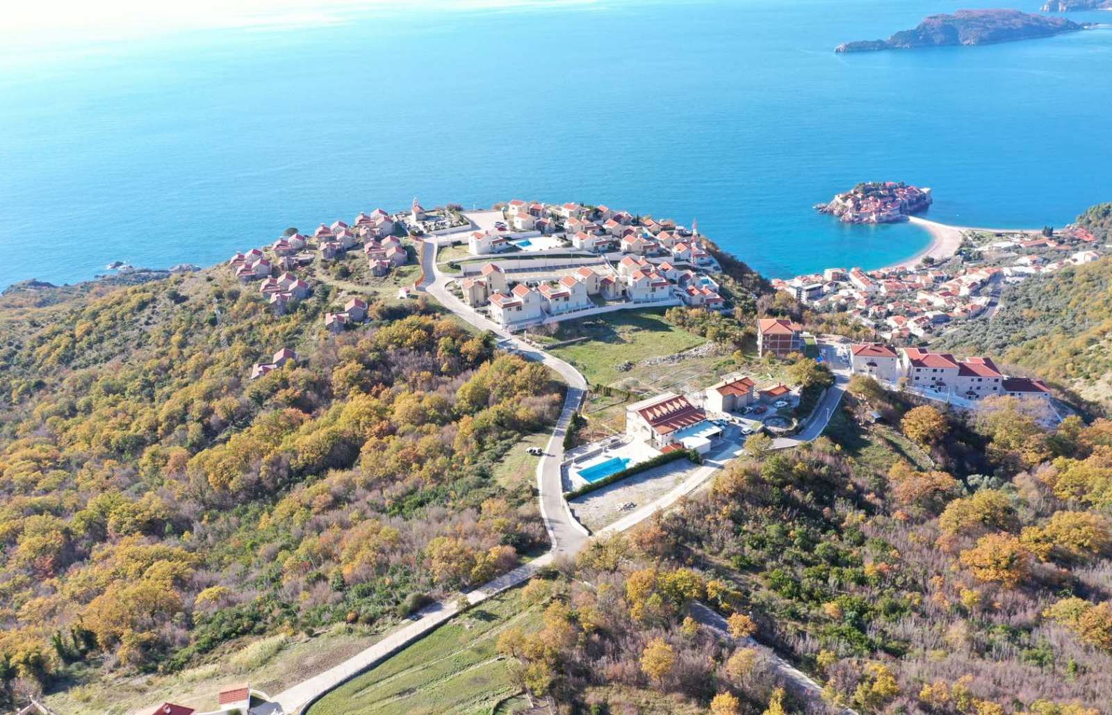 Plac 5343m2 sa pogledom na more Tudorovići,Budva. - Amfora Real Estate