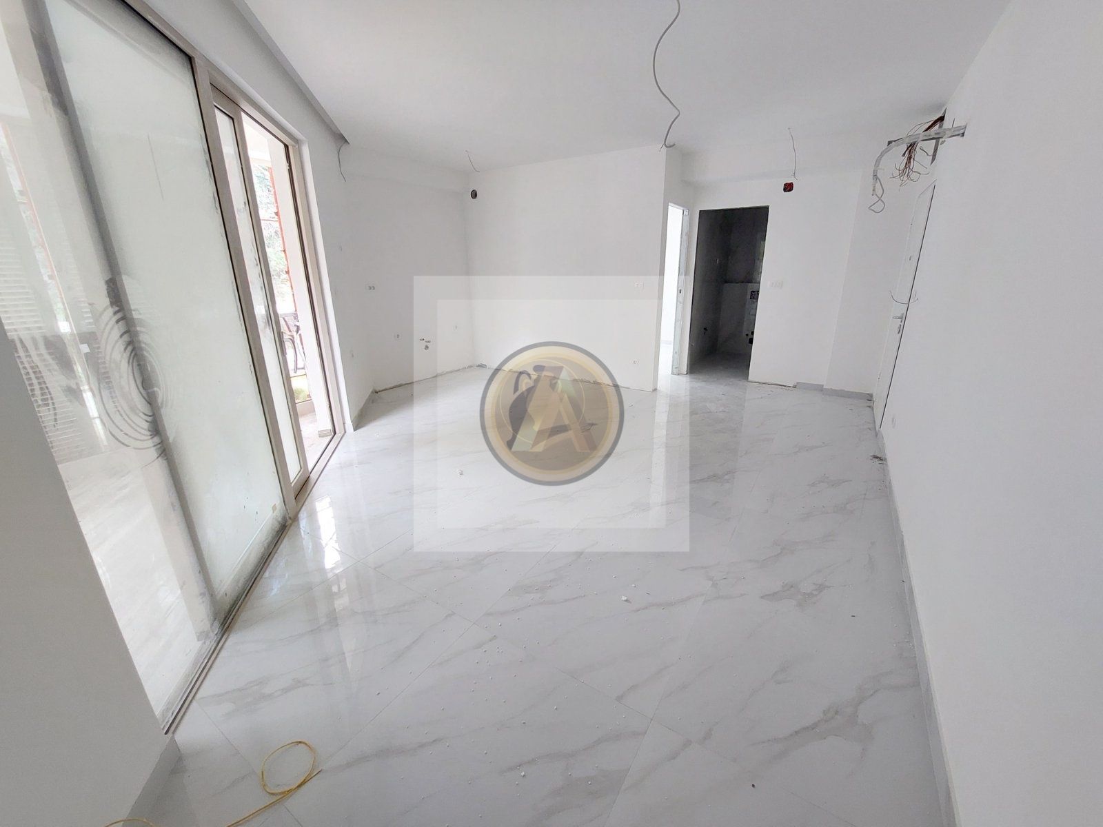 Na prodaju nov luksuzan jednosoban stan 43m2 blizu plaže u Rafailovićima - Amfora Real Estate