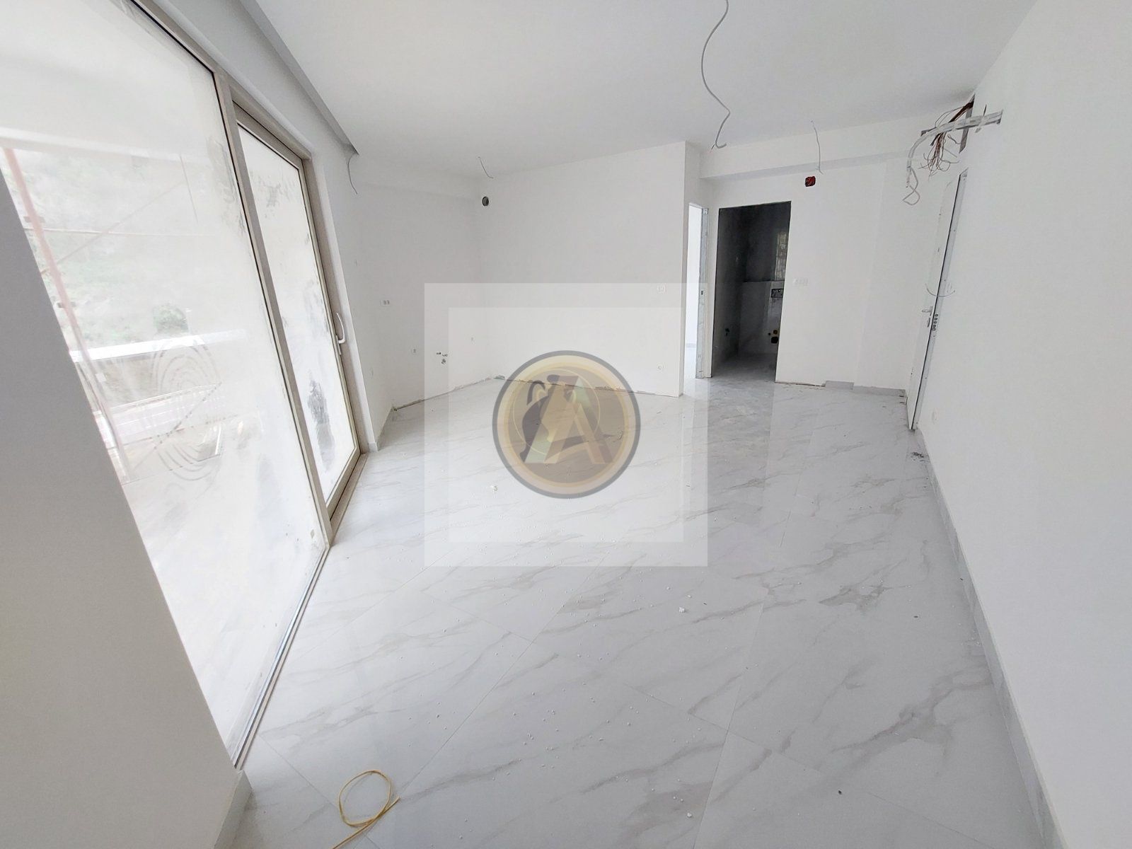 Na prodaju nov luksuzan jednosoban stan 43m2 blizu plaže u Rafailovićima - Amfora Real Estate