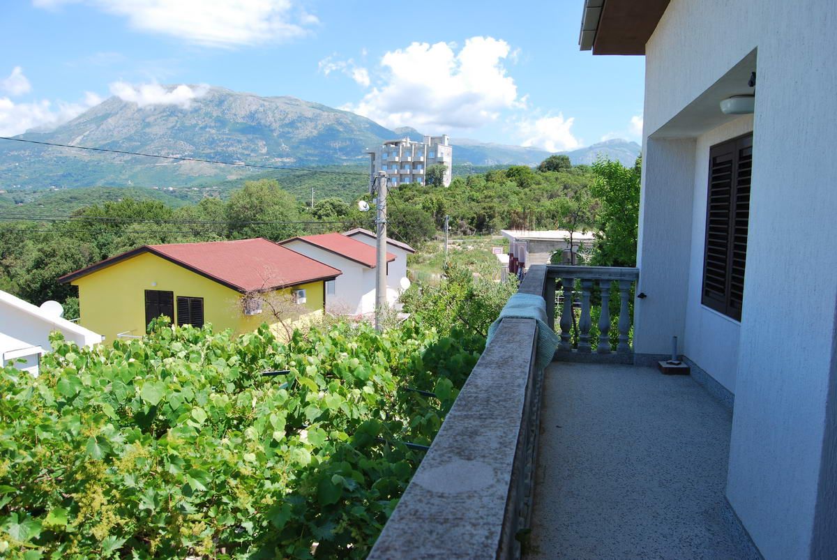 Kuća 153m2 sa pogledom na more. UTJEHA, BAR - Amfora Real Estate